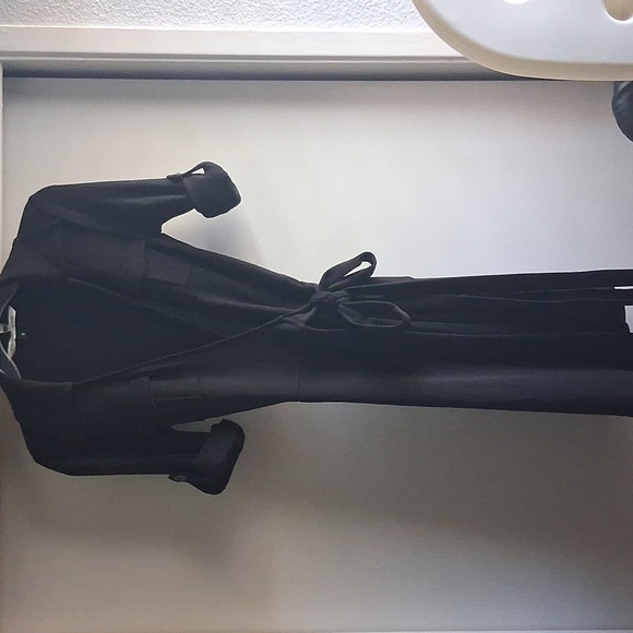 Diane Von Furstenburg DVF Astrid? Wool Wrap Dress Black Sz 6 Minimalist - Picture 1 of 10